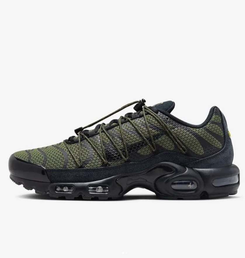 NIKE AIR MAX PLUS UTILITY