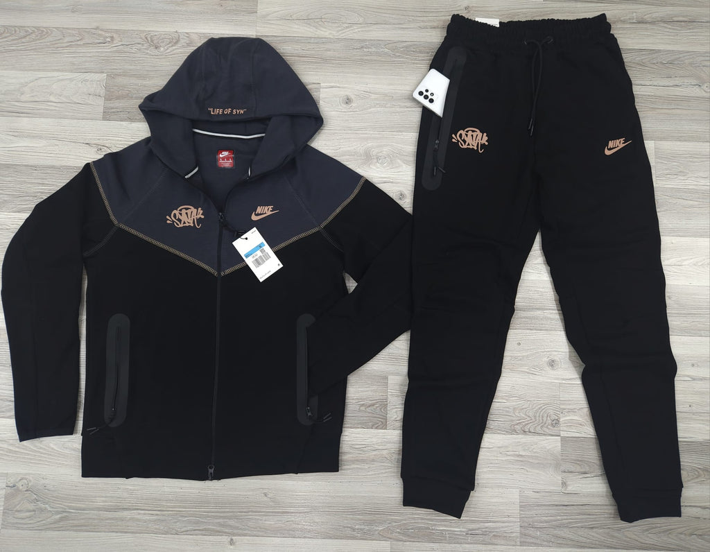 Tech Fleece