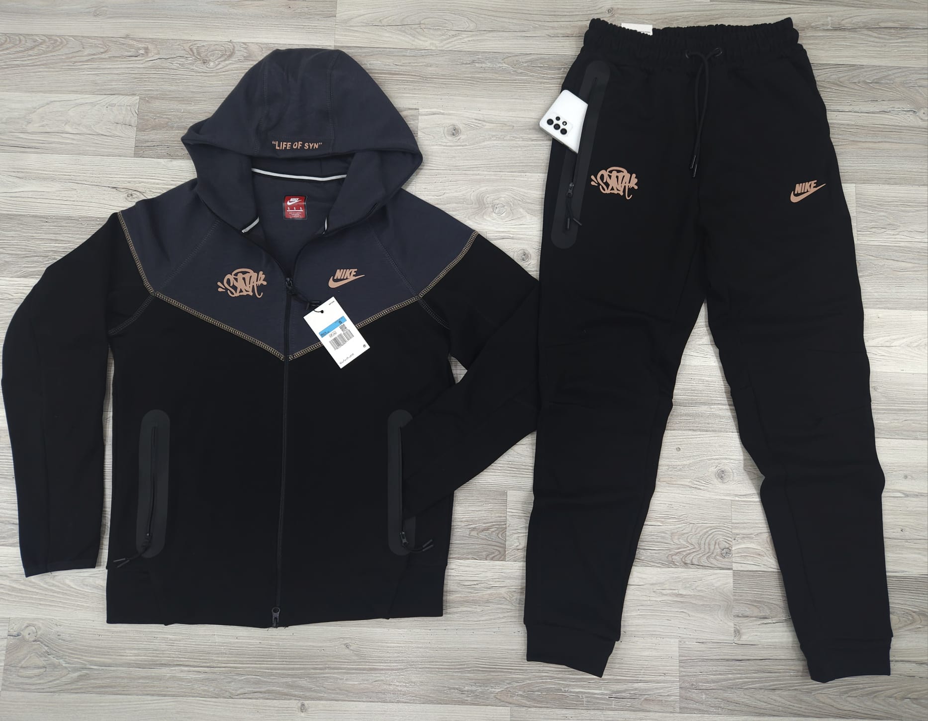 Tech Fleece
