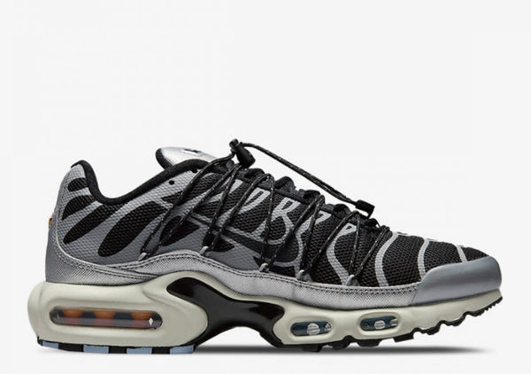 NIKE AIR MAX PLUS UTILITY