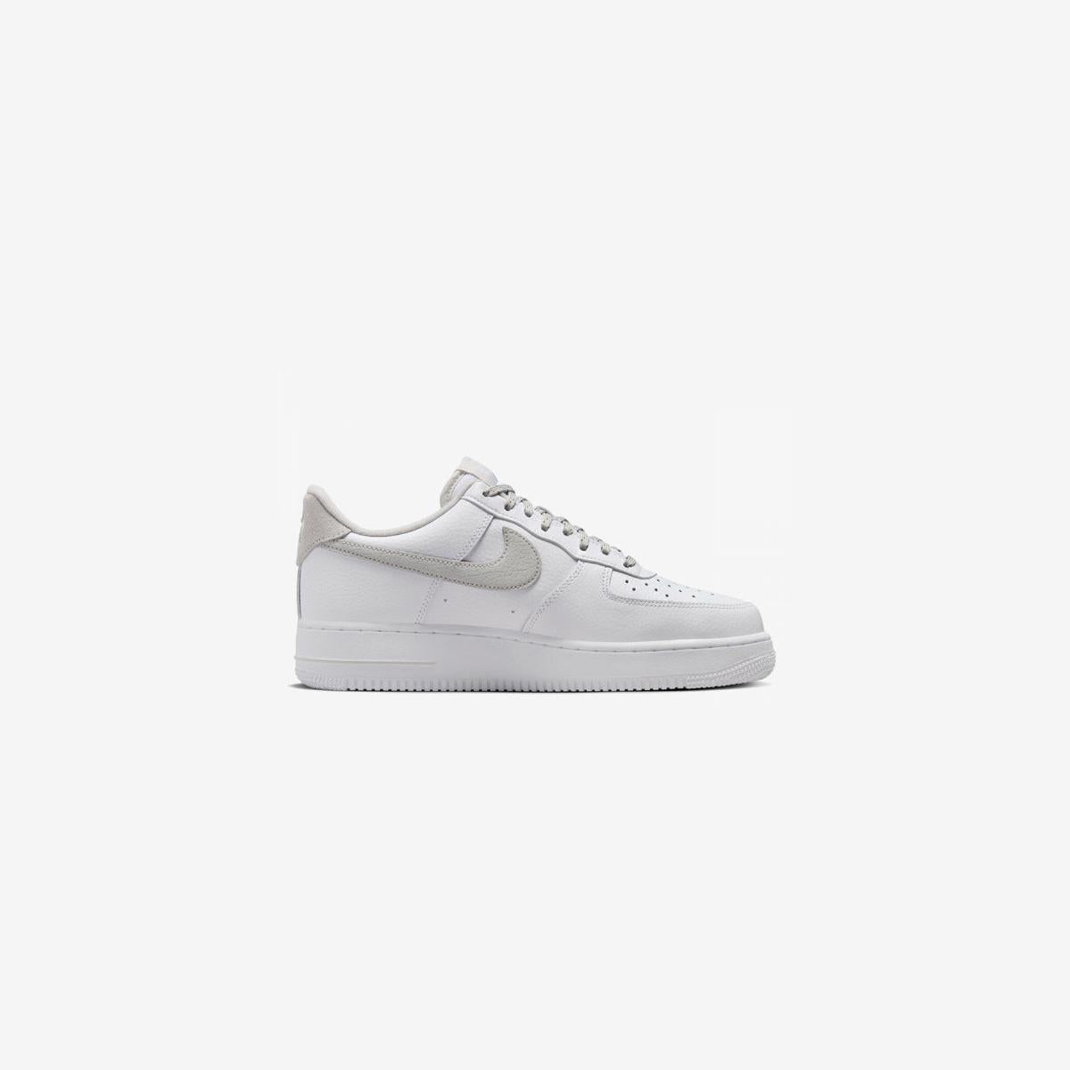 Nike Air Force 1 '07
