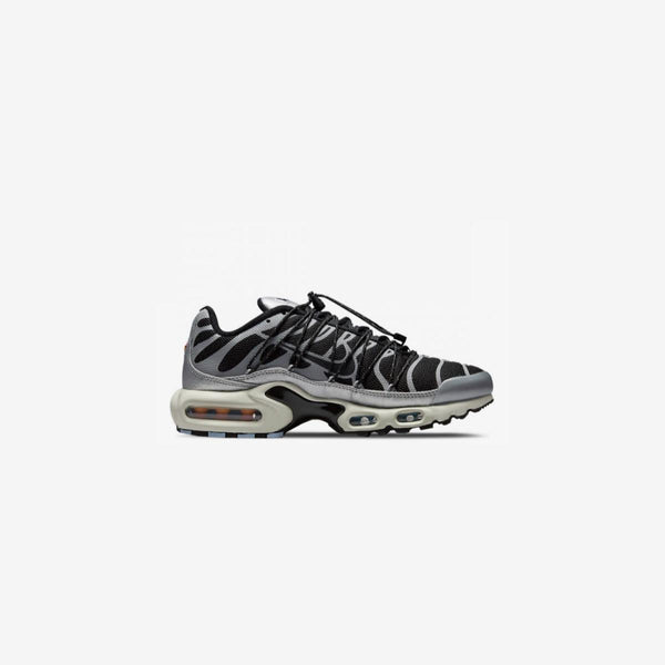 NIKE AIR MAX PLUS UTILITY