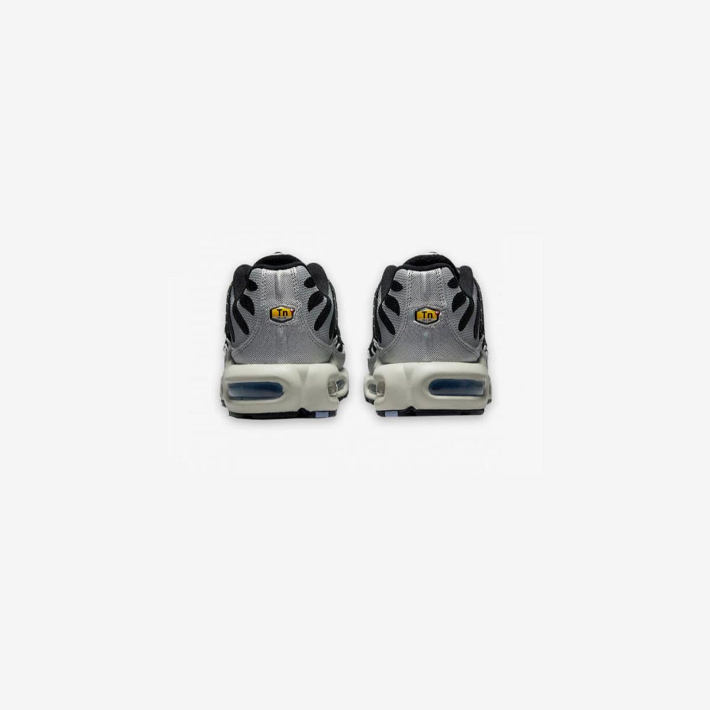 NIKE AIR MAX PLUS UTILITY