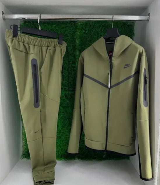 Tech Fleece