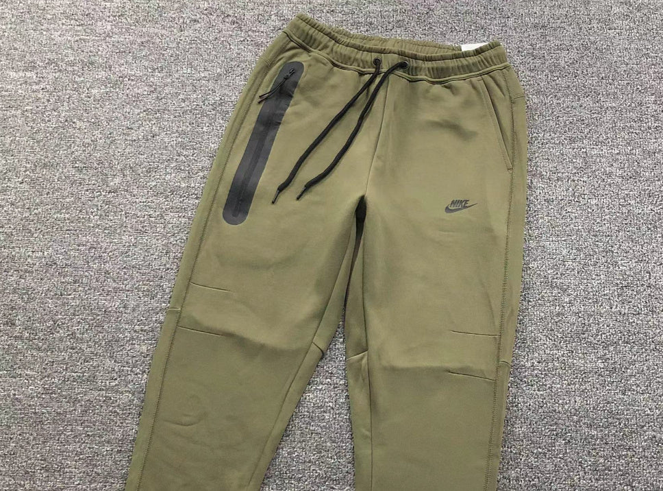 Nike Tech Fleece komplet