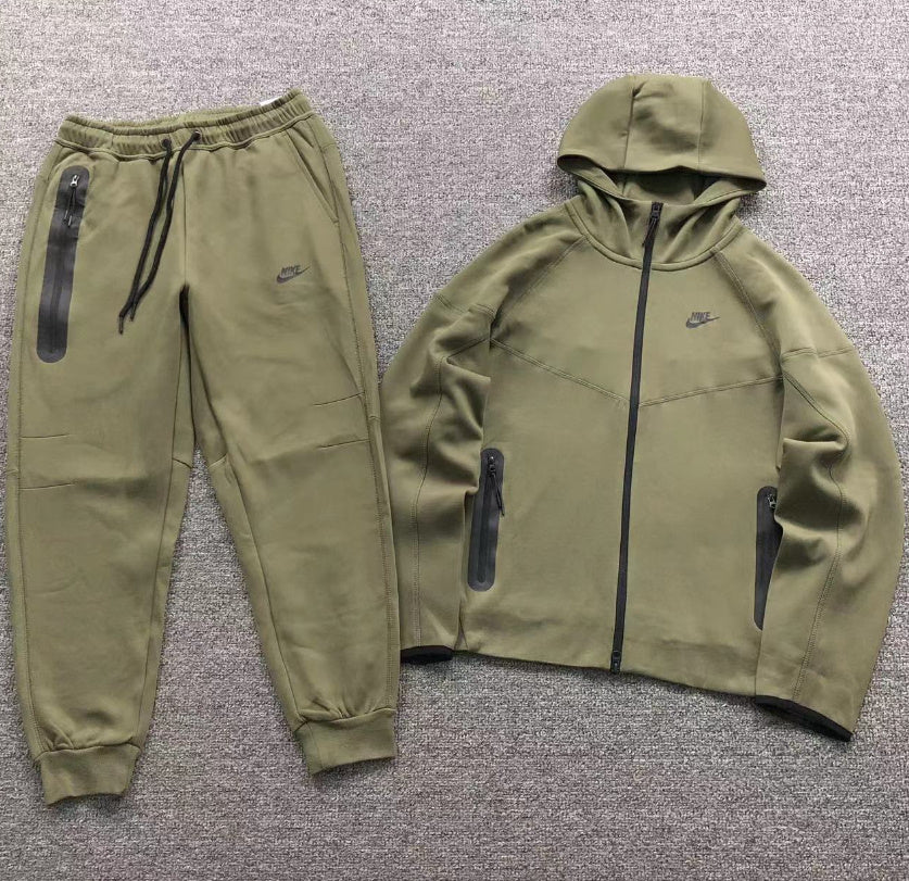 Nike Tech Fleece komplet