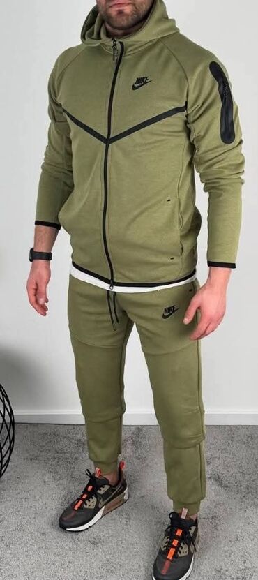 Tech Fleece