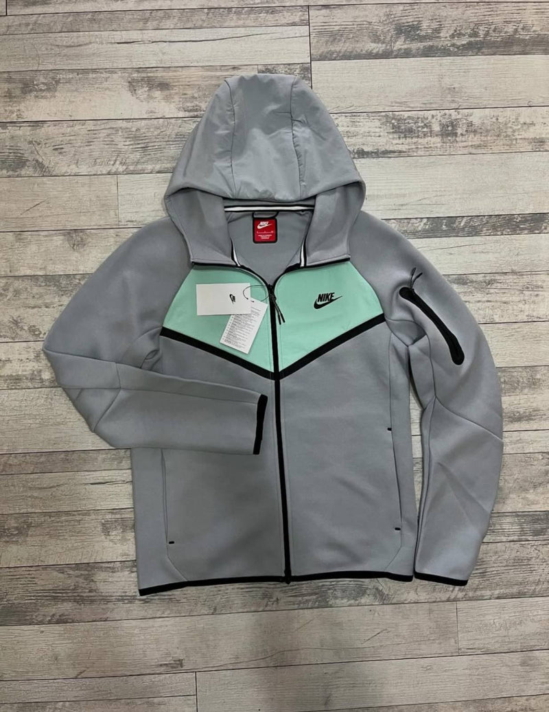 Tech Fleece komplet